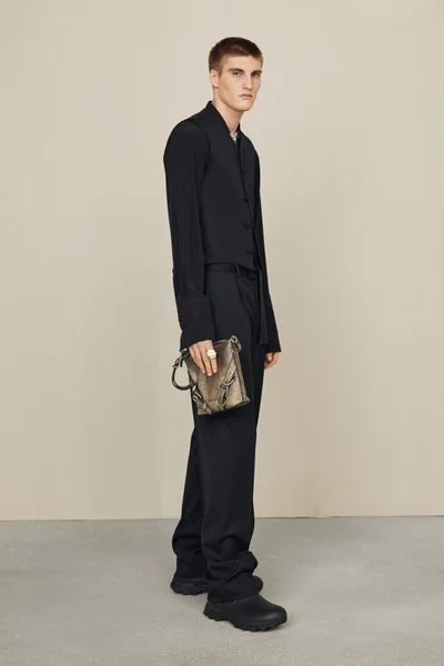 Look 23
